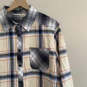 NWT Mountain and Isles Plaid Button Down Flannel Size XL